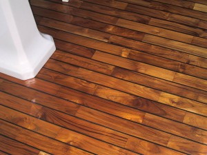 Salle de Bain en Parquet Teck Pont de Bateau - Vue 02