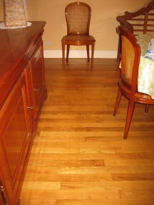 Parquet Chêne Massif pour une salle à manger.